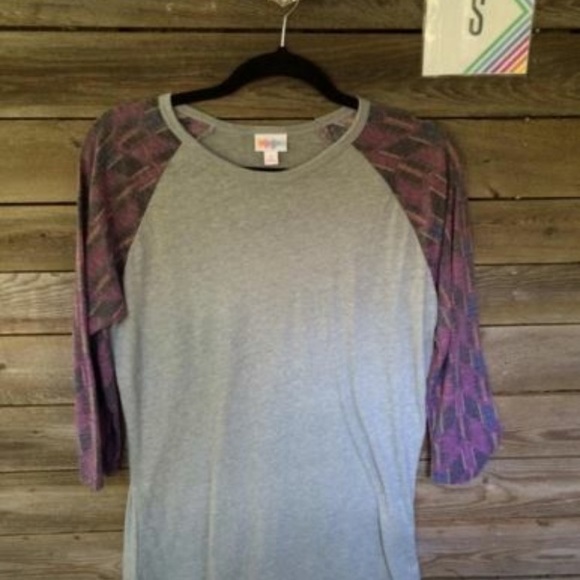 LuLaRoe Tops - Small LuLaRoe Randy Baseball Tee
